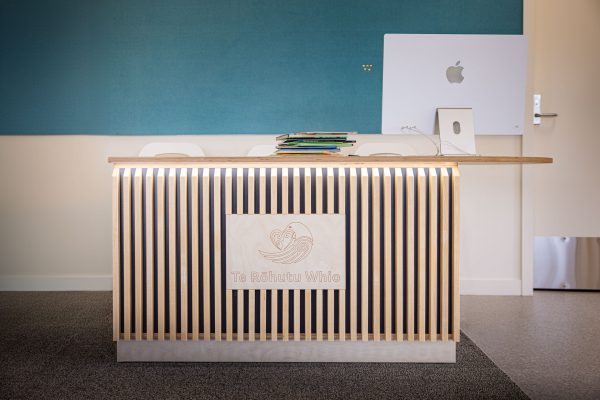Library Book Issue Station - Image 5