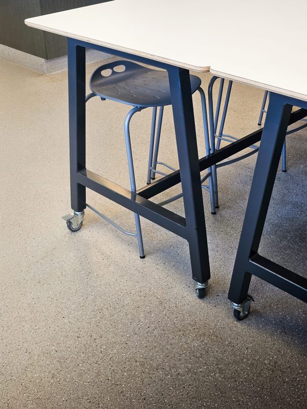 Standing Bar Leaner Table - Image 11
