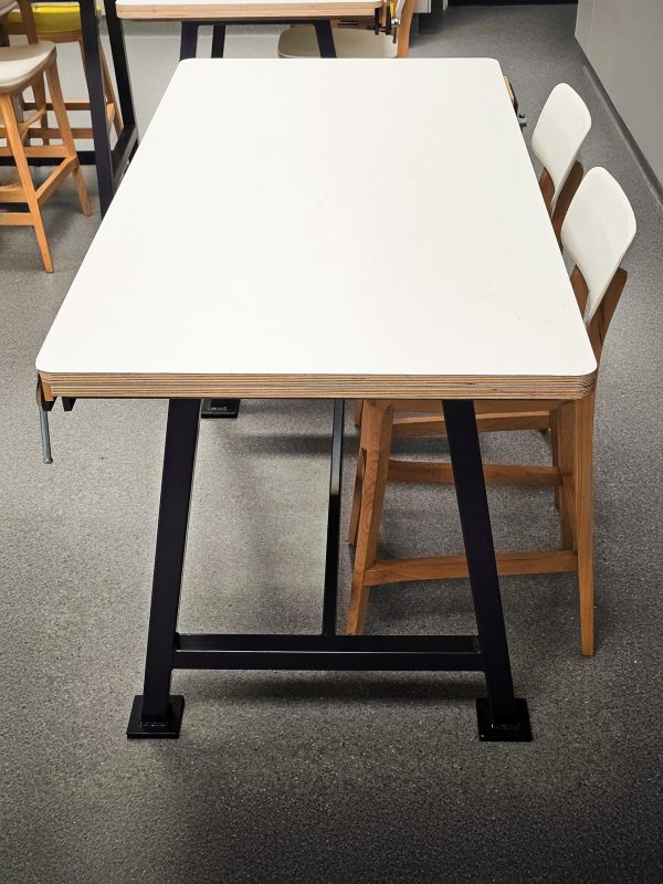 Standing Bar Leaner Table - Image 12