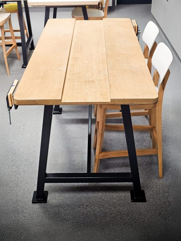 Standing Bar Leaner Table - Image 14