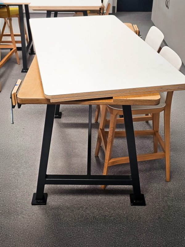 Standing Bar Leaner Table - Image 13