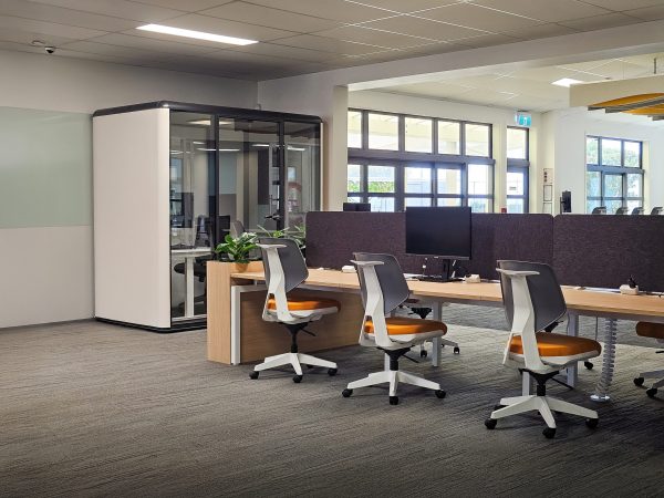 Ako Swivel Chair - Image 18