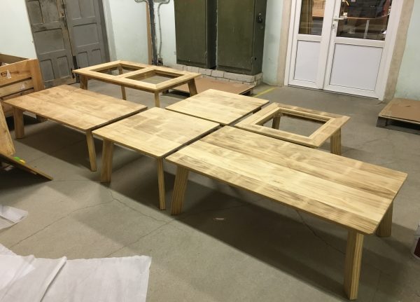 CLEARANCE Outdoor / indoor solid wooden toddler table 1500 x 800 x 450mmH - Image 2