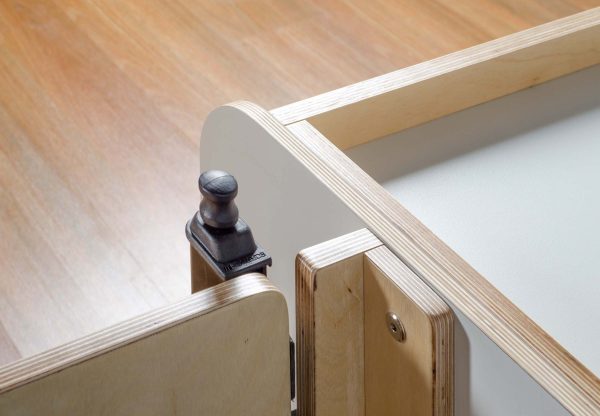 Infant Divider Gate - Image 5