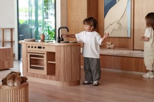 Cove Fluted Oval Kitchen – Oak