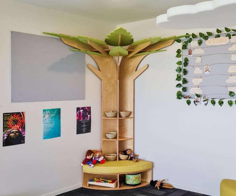 quarter-acoustic-learning-tree-in-corner-ece